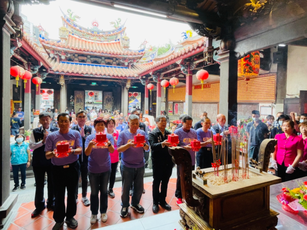 一同祈求媽祖及列位神尊庇佑活動順利圓滿。臺中市政府提供