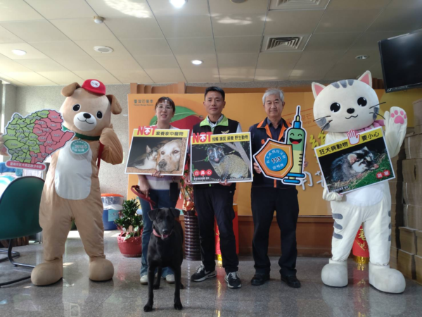為落實狂犬病防疫,呼籲家犬貓應每年定期完成狂犬病預防注射。圖/臺南市動物防疫保護處