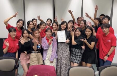 美加日韓彩妝達人Sefrena，教你找到美麗密碼， 盡在「莎菲娜的美眉日記」。（圖/Sefrena提供）
