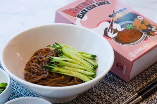 就在這周末！金蘭食品ｘ台北漢來大飯店 4/14黑色情人節完美邂逅「韓式炸醬便利包」 - https://www.watchmedia01.com